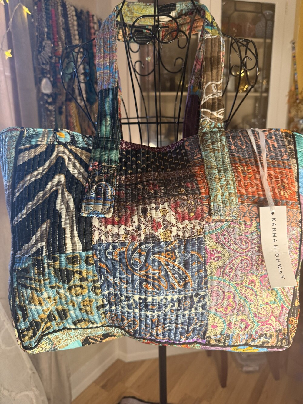 F19 - NWT Karma Highway Boho Patchwork Quilted Tote Bag - Vibrant Kantha